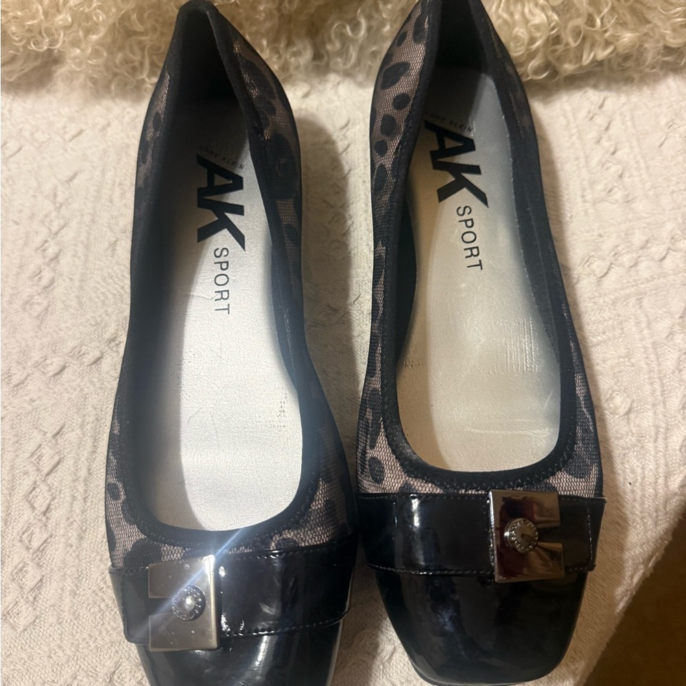 AK Sport Black and Gray Women's Loafers